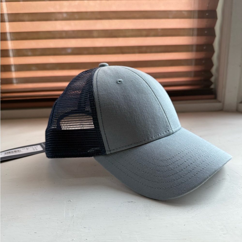 NWT: Vineyard Vines Blue Baseball Hat Snapback
